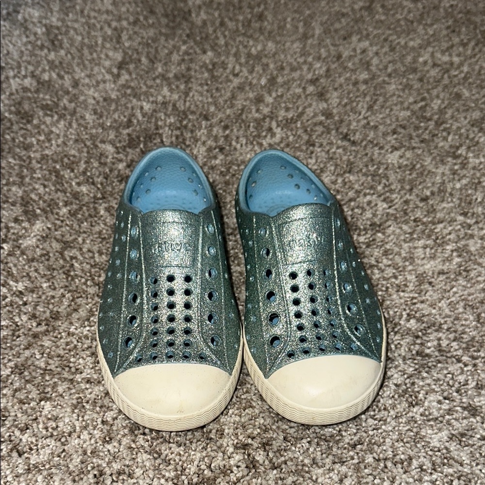 Native Kids Shoes glitter blue 🩵 Slip-On Sneakers